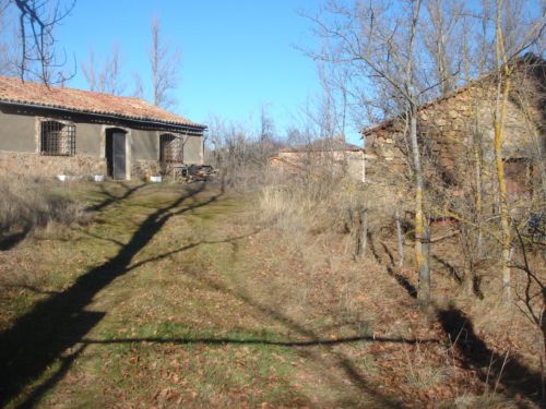 Casa con chimenea en una finca de 7500 m2 en Tardajos