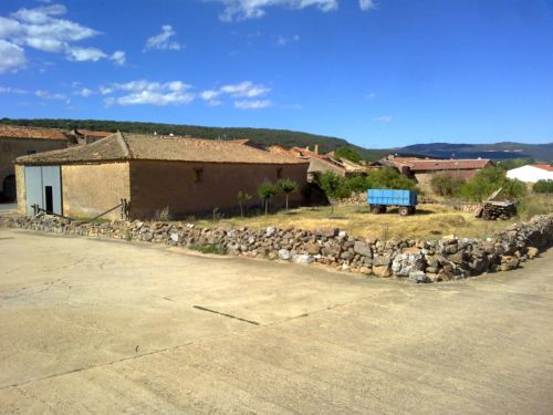 Nave en Aldealpozo de 330 metros