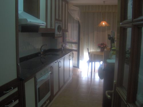 Piso de 4 dormitorios bien orientado y seminuevo