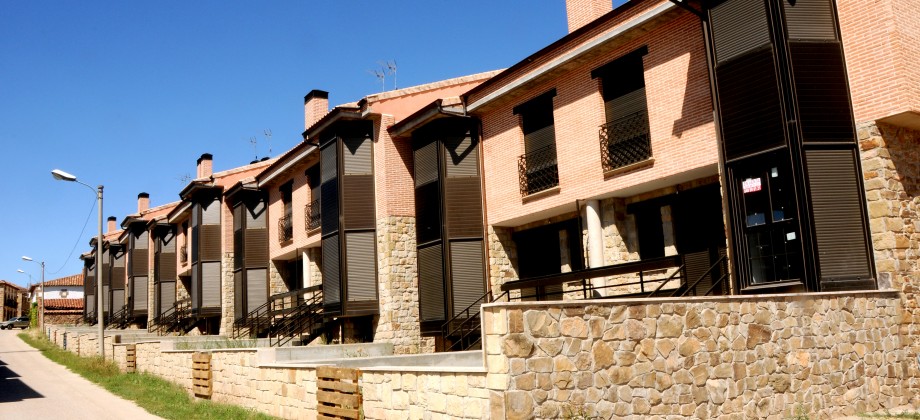 Casas nueva promoción, viviendas adosadas en Las Casas