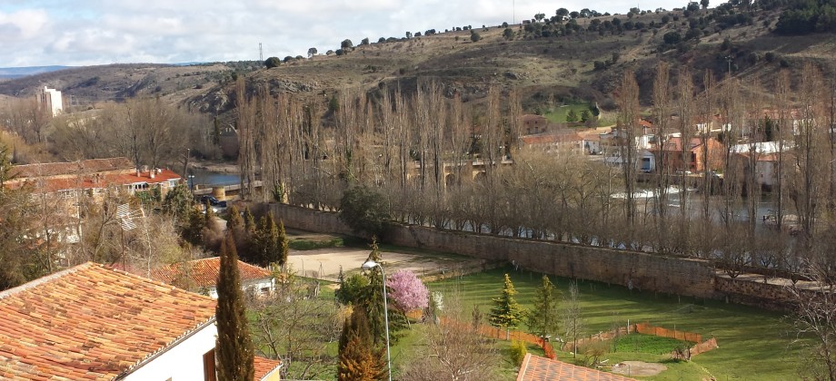 Piso en Isabel Rebollo con hermosas vistas del rio