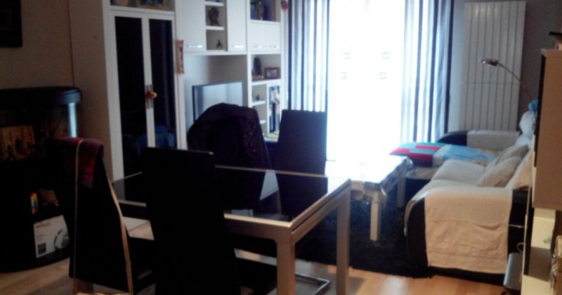 Piso 3 dormitorios con terraza y seminuevo