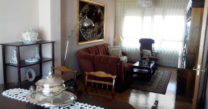 Piso grande de 4 dormitorios a buen precio