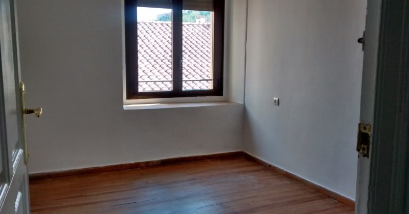 Interesante piso con buhardilla