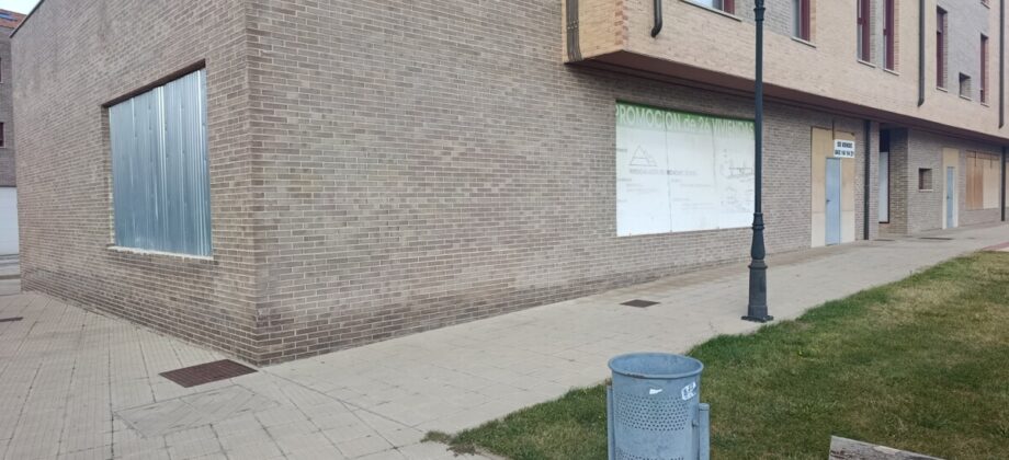 Local en Agreda con mas de 220 m2 contruidos Local en Agreda con mas de 220 m2 contruidos
