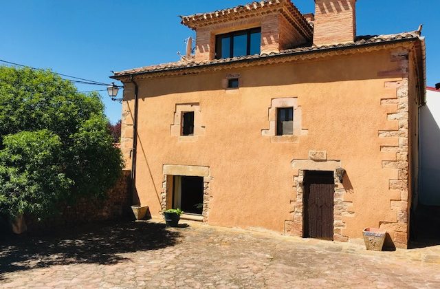 Casona palaciega de 400 m2 en Tera