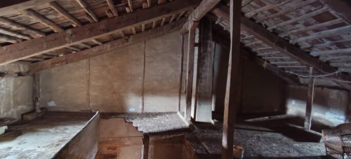 Gran casona para rehabilitar en Cortos