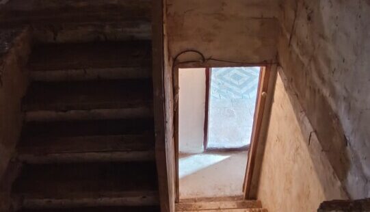 Gran casona para rehabilitar en Cortos