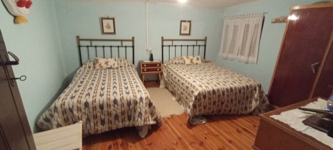 Hermosa casa con tremendo jardín en Rollamienta