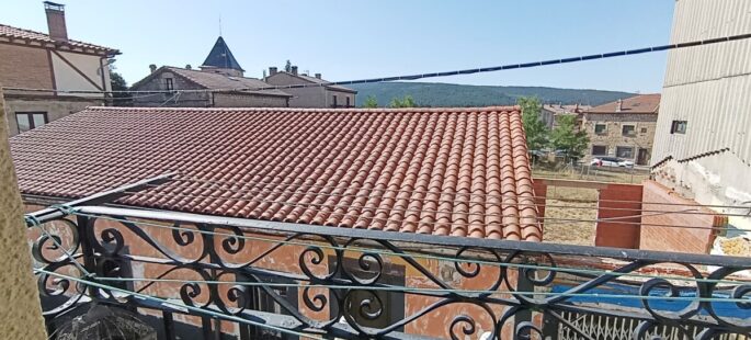 Casa y negocio, junto al ayuntamiento y la plaza mayor