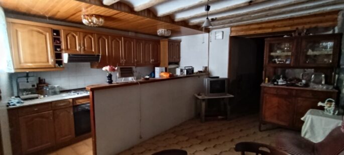 Casa a dos calles junto a la plaza España OLVEGA