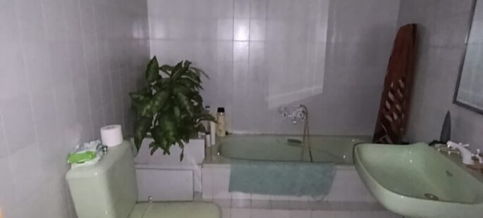 Casa a dos calles junto a la plaza España OLVEGA