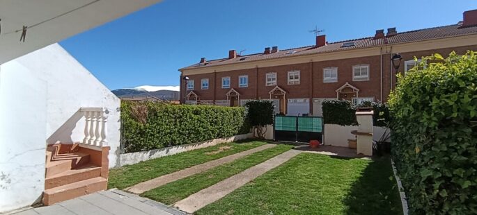 Precioso pareado a las faldas del Moncayo