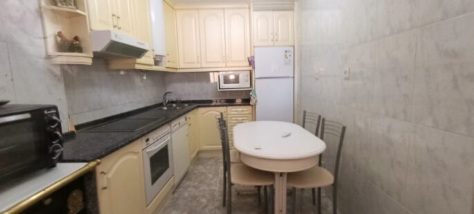 3 alturas en casa buen estado y cobertizo cochera