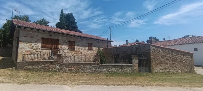 Completa casa independiente en Cidones