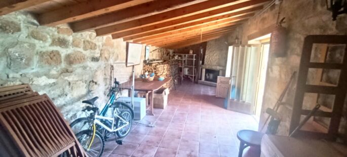 Completa casa independiente en Cidones