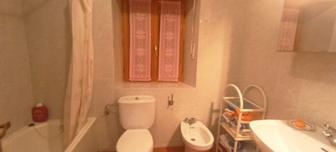 Completa casa independiente en Cidones