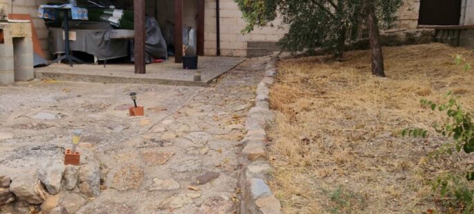 Casa con parcela de 530 m2 en Peroniel del Campo