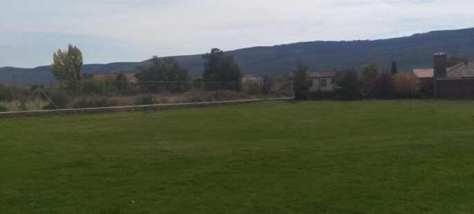 Terreno de 2.300 m2 en Valdeavellano