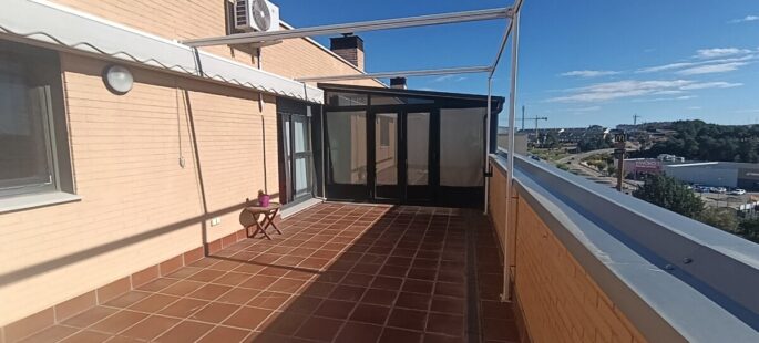 Ático en Golmayo, frente a las piscinas