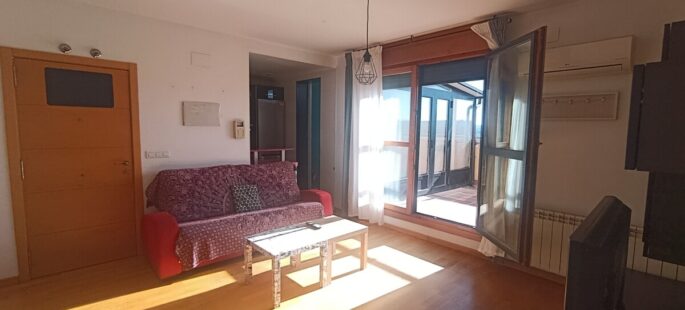Ático en Golmayo, frente a las piscinas