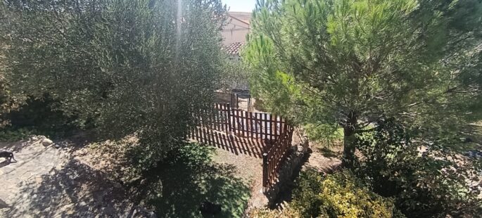 Casa con parcela de 530 m2 en Peroniel del Campo