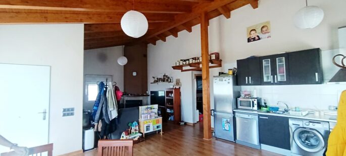 Casa con parcela de 530 m2 en Peroniel del Campo