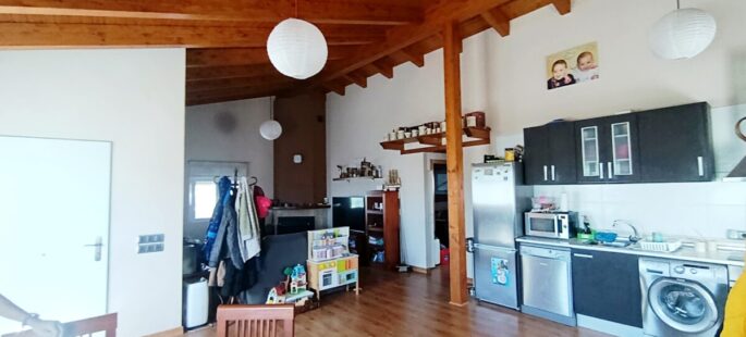 Casa con parcela de 530 m2 en Peroniel del Campo